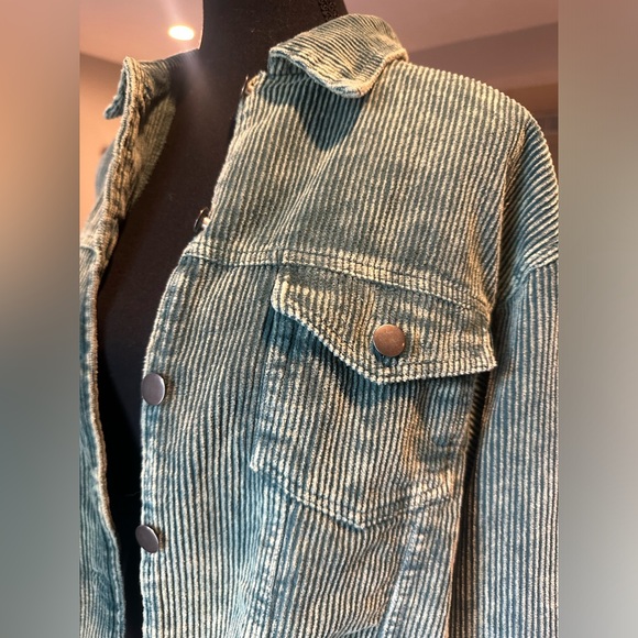 VICI Jacket - Picture 3 of 7